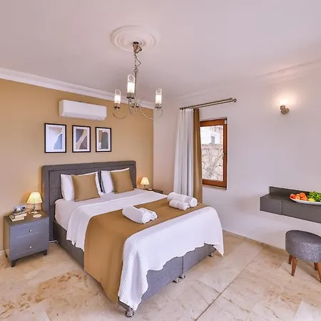 Palmiye, Kalkan Βίλα *